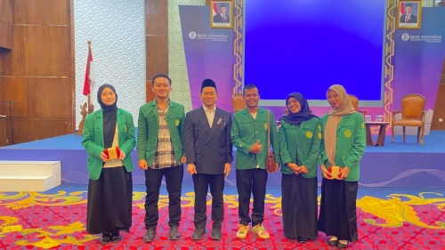 Pelantikan Yulfis Wandi, PD MES Batam Perkuat Literasi Syariah